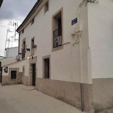 Albergue Turístico San Blas de Oliva de Plasencia Exterior foto